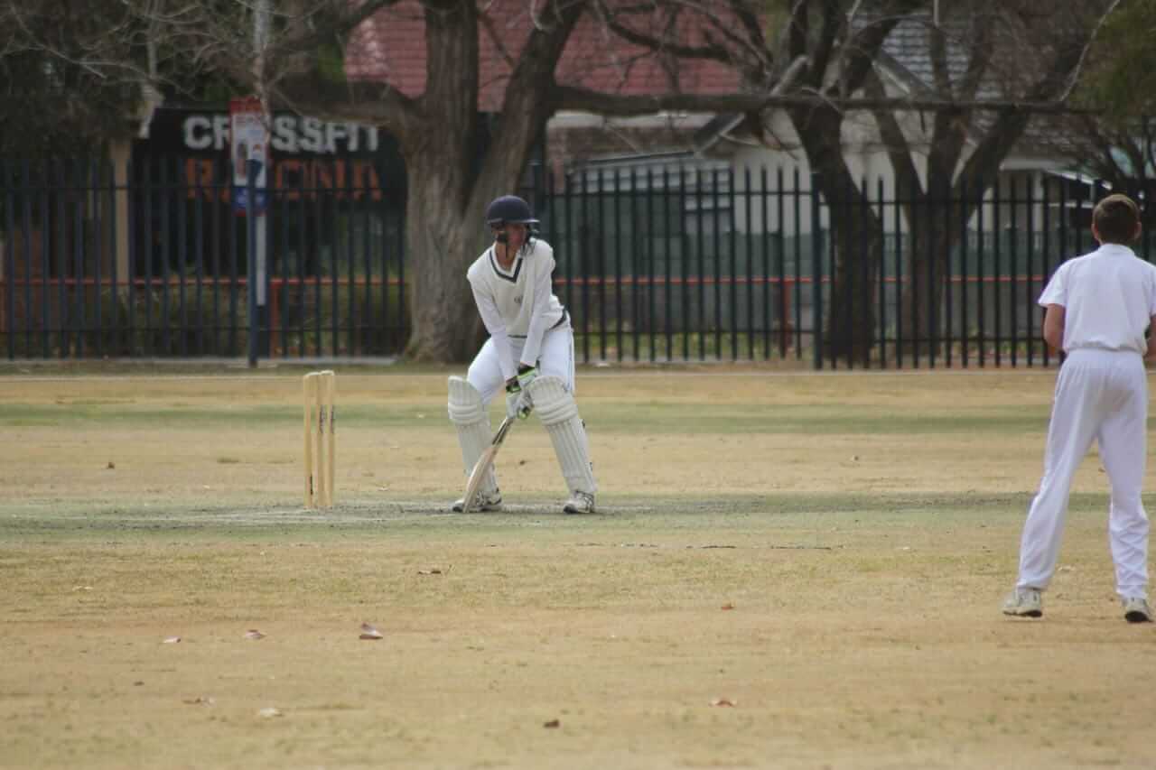 Botha stars as Gimmies overcome Marais Viljoen in nailbiter