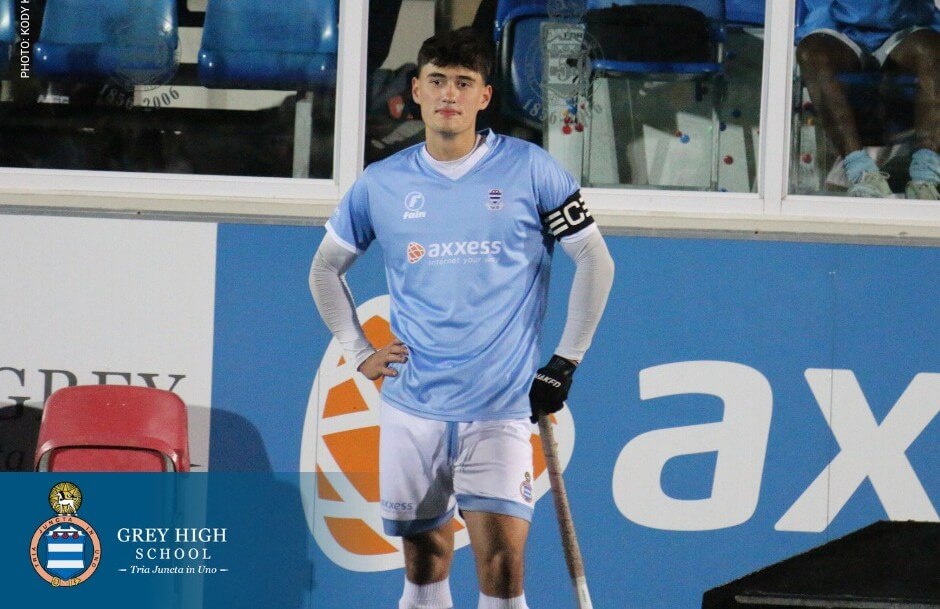 Luke Tait plaue