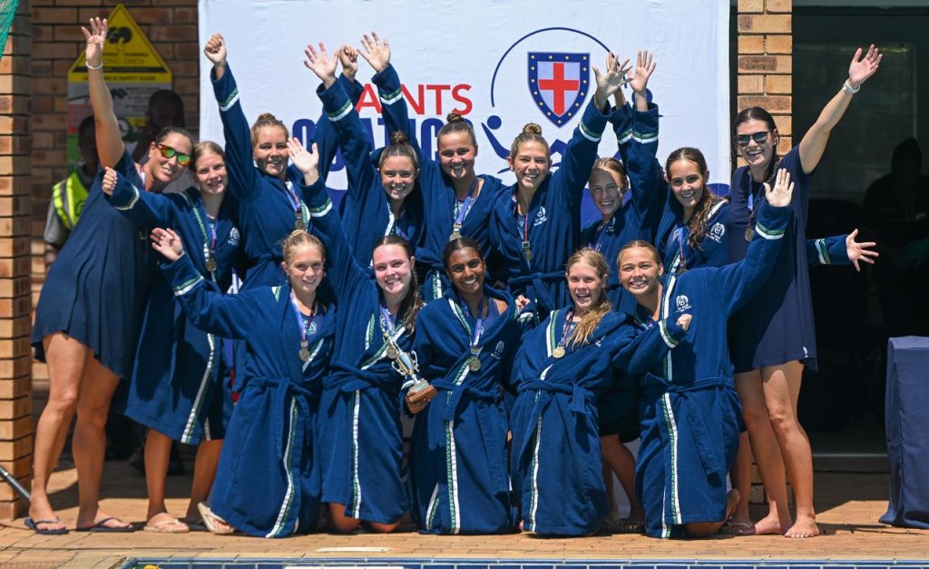 Muller ecstatic as Clarendon bags National Aquatics title in style